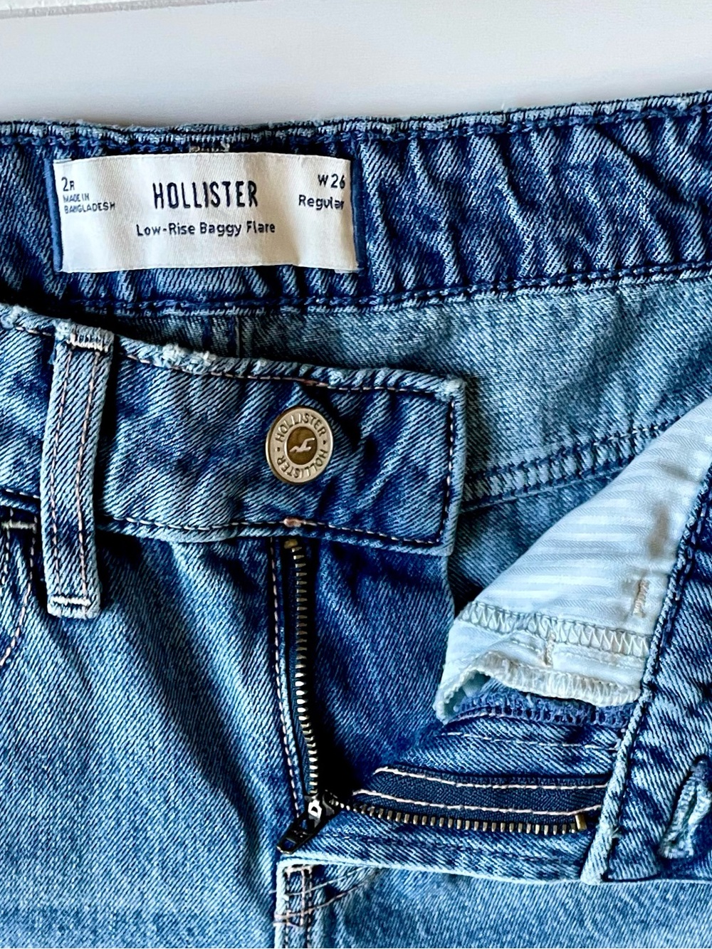 Hollister Low Rise Baggy Flare Jeans Y2K Mid Blue Wide Leg Rigid Denim 2R/26 EUC - Picture 8 of 15